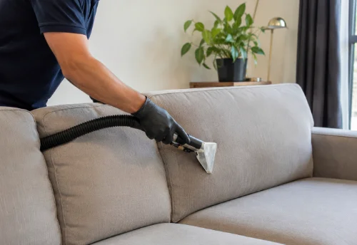 Nettoyage de canapé en profondeur à Nevoy